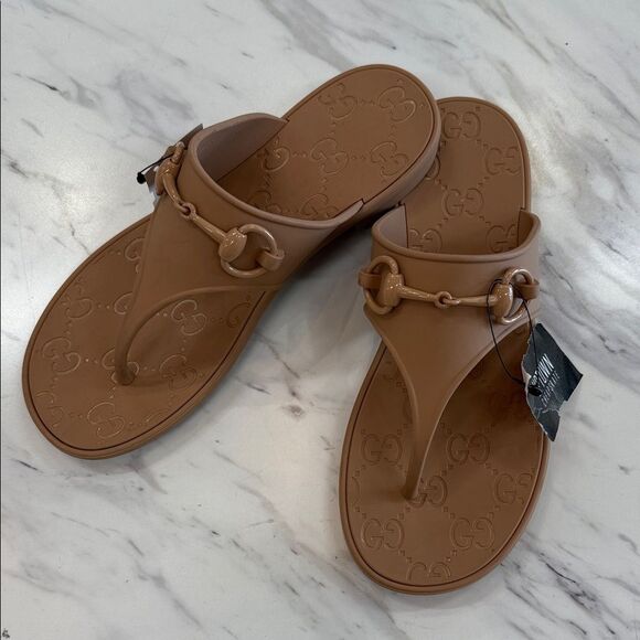 Gucci - Tan Sandals with Logo Detail - Picture 1 of 7